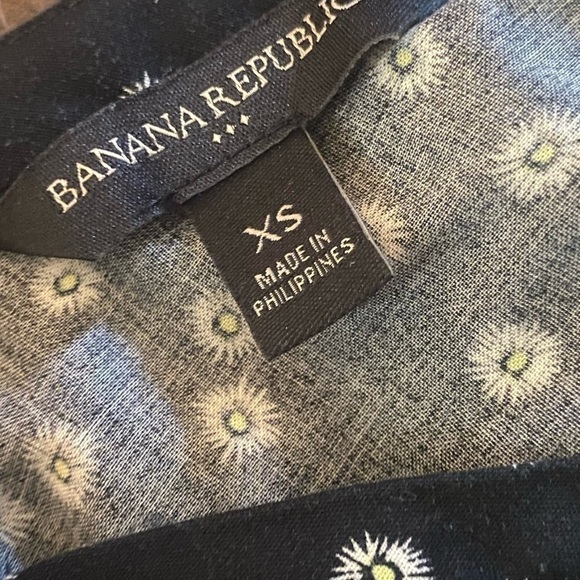 Banana Republic sundress black and white with daisy floral print - Picture 2 of 5